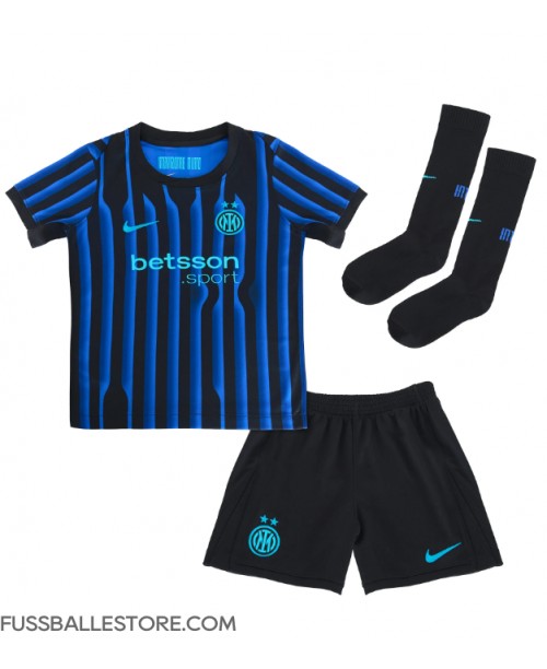 Günstige Inter Milan Alessandro Bastoni #95 Heimtrikotsatz Kinder 2025-26 Kurzarm (+ Kurze Hosen) Günstige Inter Milan Alessandro Bastoni #95 Heimtrikotsatz Kinder 2025-26 Kurzarm (+ Kurze Hosen)